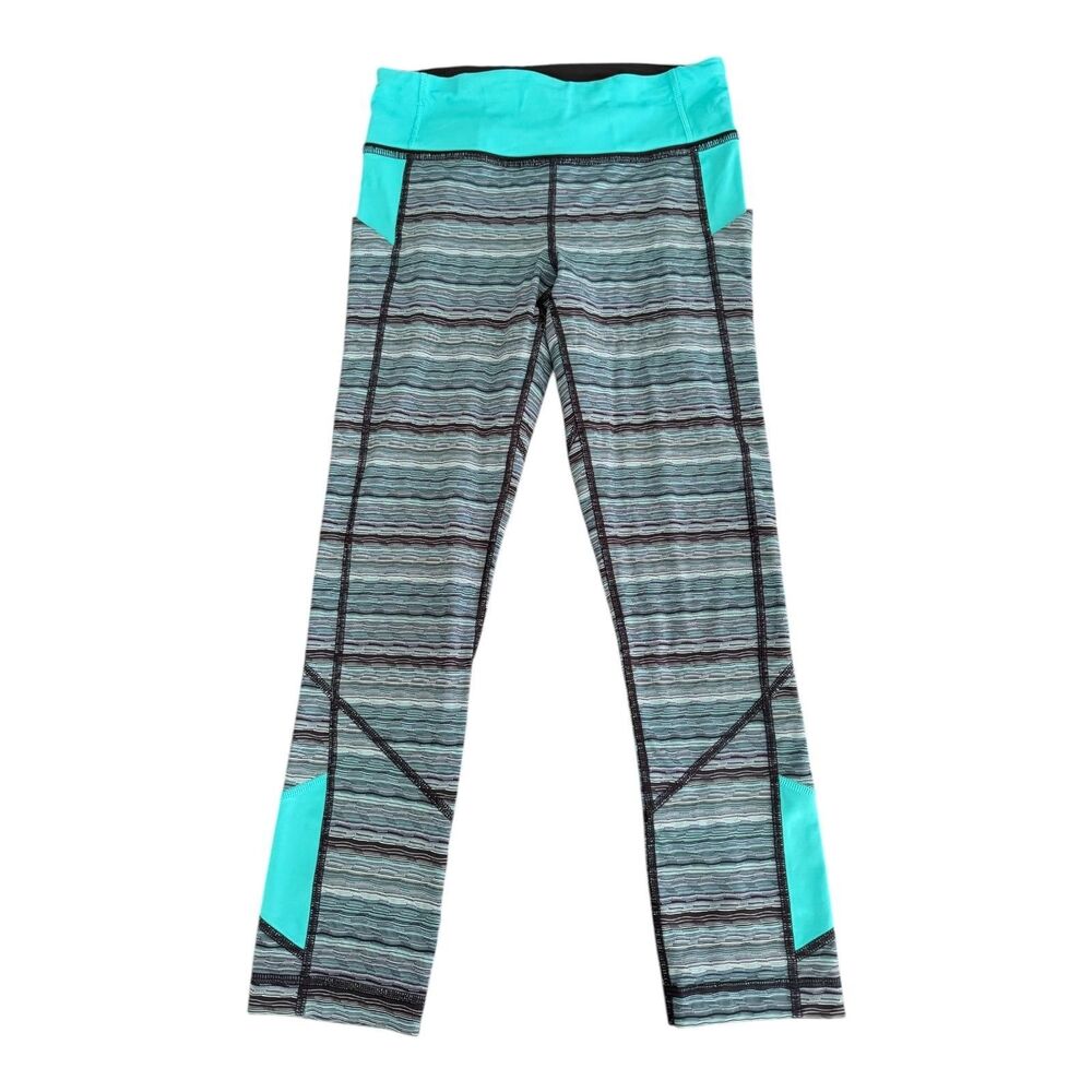 Lululemon Pants Womens 4 Blue Striped Groove Cropped Yoga Athletic Gym